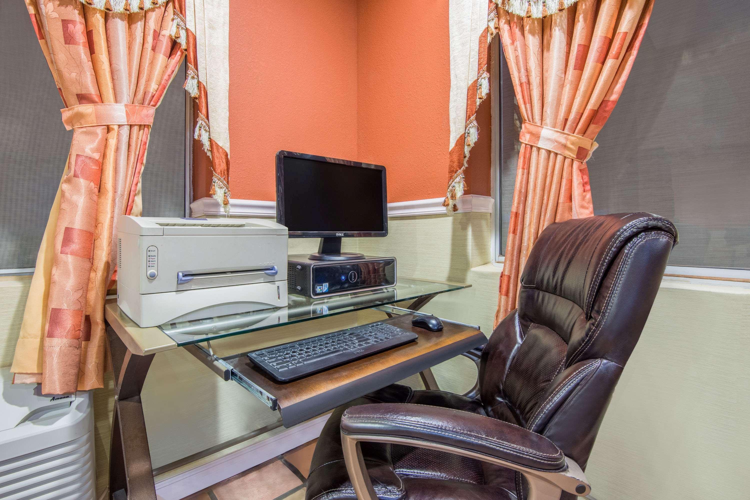 Motel Super 8 By Wyndham Portales Zewnętrze zdjęcie